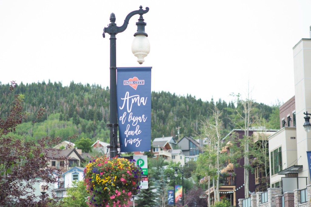 Park City street banner, Ama el lugar donde vives